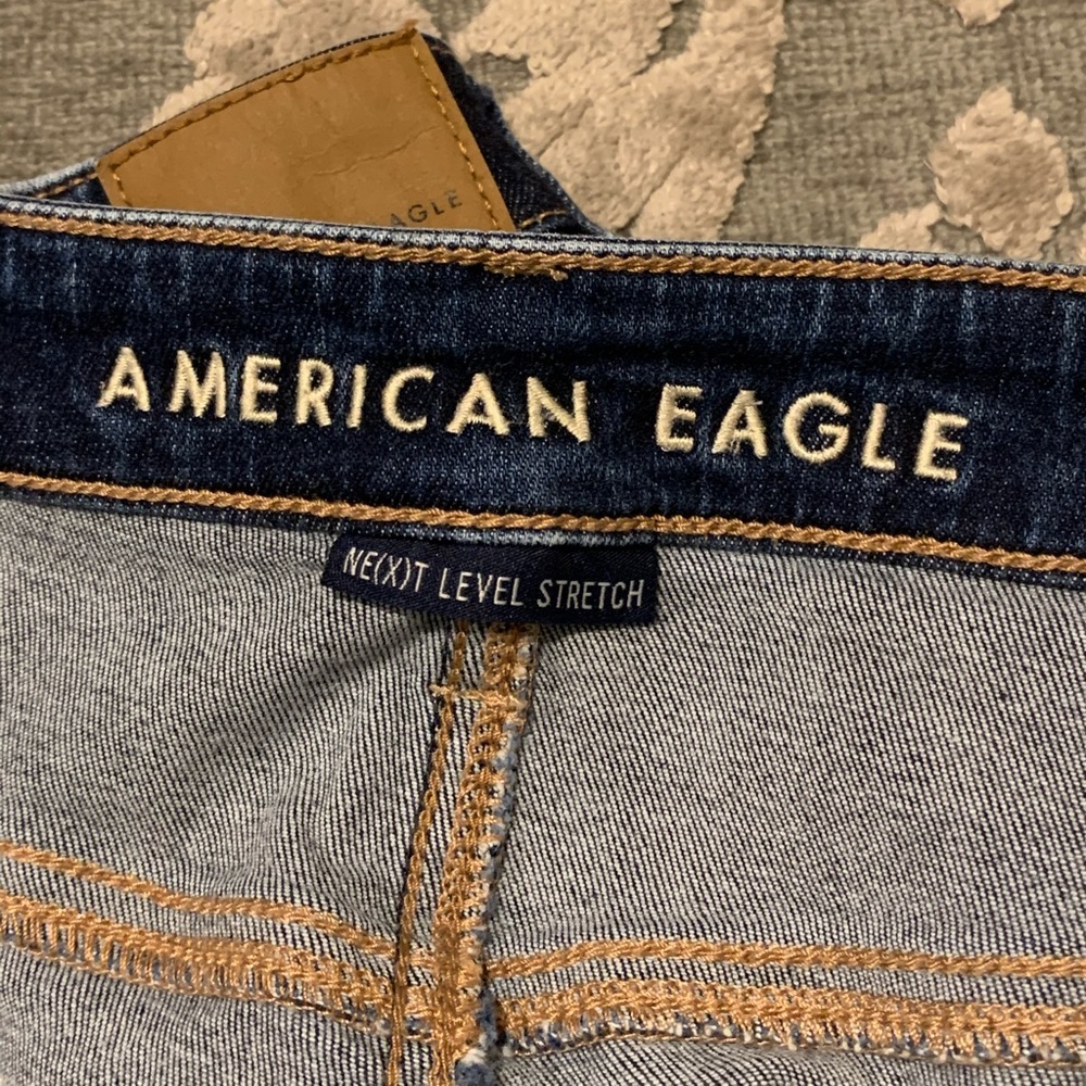 AE Super Hi- Rise Jeggings Ripped Knee - Picture 4 of 6